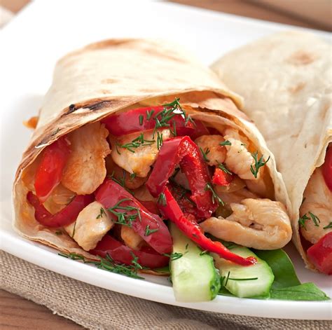 Free Photo | Pita stuffed with chicken and peppers