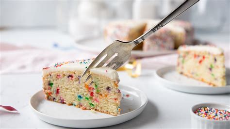 Toaster Oven Funfetti Cake Single Layer Youtube