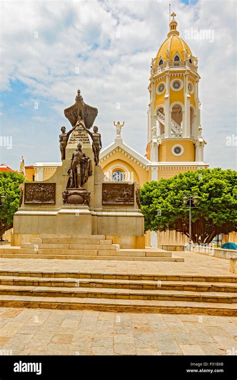 Plaza de san fransisco Fotos und Bildmaterial in hoher Auflösung Alamy