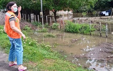 Famílias ficam ilhadas aumento do nível do rio Marathaoan em