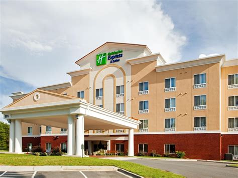 Holiday Inn Express & Suites Charlotte - Arrowood | Charlotte Meetings