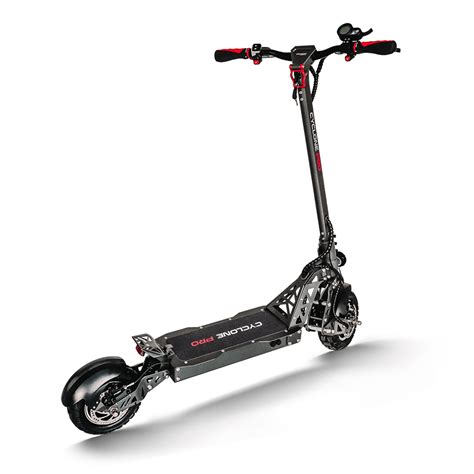 Electric Scooter Cyclone Pro Dual Motor 2000 Watts Max 3200 Watts