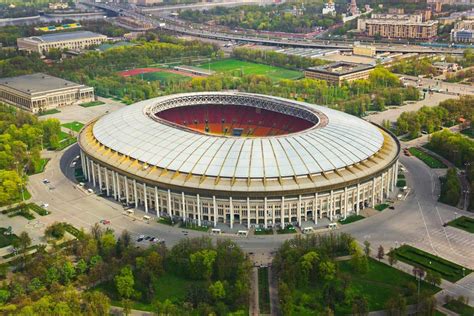 Visit Luzhniki stadium in Moscow - Luzhniki guided tour - Put-in tours