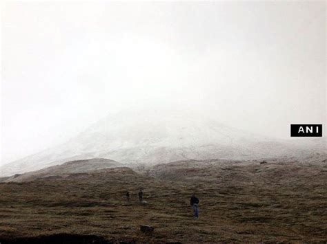 Himachal Pradesh Rohtang Pass Receives Fresh Spell Of Snowfall Leh