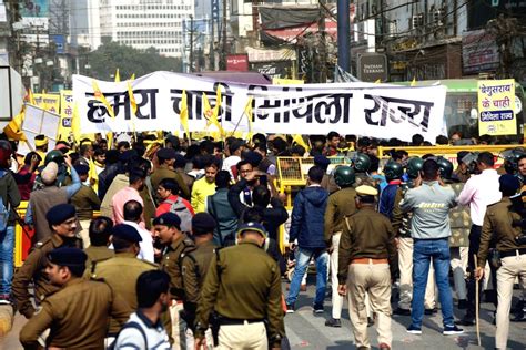 Mithila Students Union Members Take Out A Raj Bhavan March