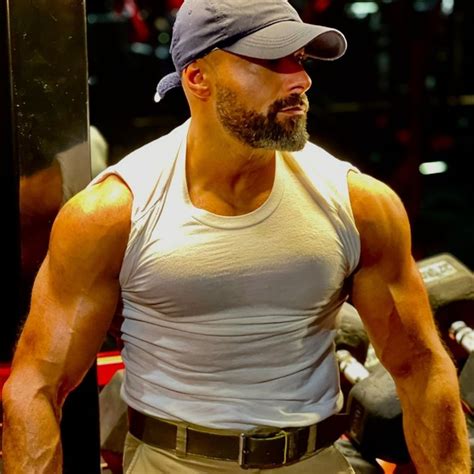 Morad Athis Mons Coach en musculation bien être et nutrition