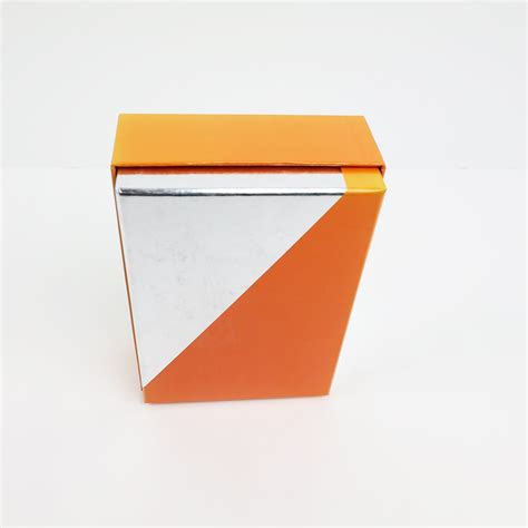 Top Quality Custom Hot Stamping Cosmetics Cardboard Gift Packaging Box China Wine Gift Box And