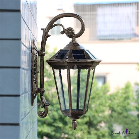 Traditional Style H Large Solar Powered Led Wall Lantern