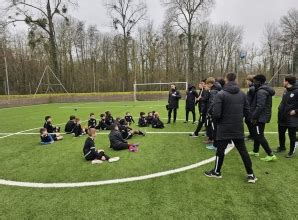 Amiens SC Football Quand Les U 16 De L Amiens SC Enfilent Le Costume