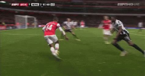 Skills GIF - Goals Soccer Skills - Discover & Share GIFs