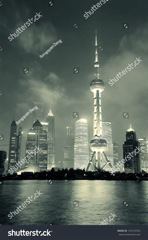 1,147 Black White Shanghai Skyline Images, Stock Photos & Vectors ...