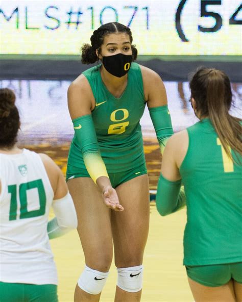 Hot Sexy Tayler Williams Bikini Pics