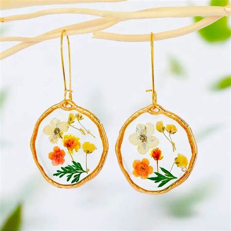 New Dried Flower Handmade Resin Earrings Pressed Flower Hoop Earrings