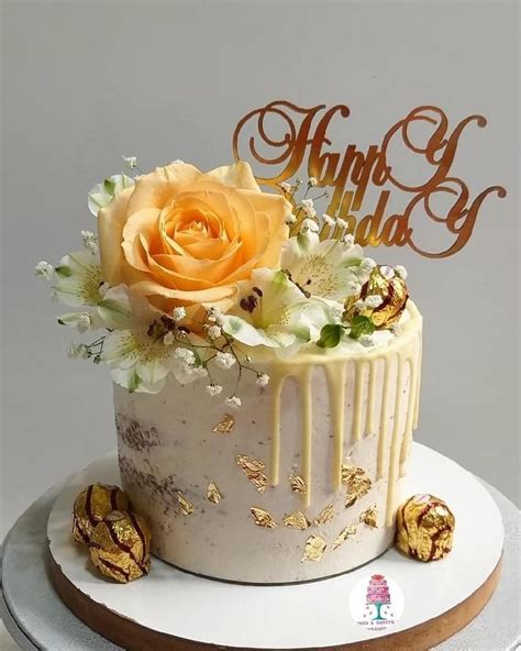 Pin By Gulshan On Birthday Cakes Birthday Cake With Flowers Pretty