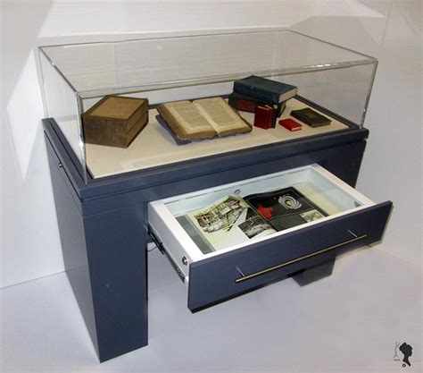 Acrylic Museum Display Cases - Darac Museum Storage & Display