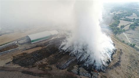 Día Cuatro Así Luce El Incendio Del Basurero De Mineral De La Reforma