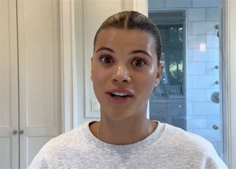 Sofia Richie Hair Tutorial Sleek Bun Lazy Girl Hairstyle Get The Look