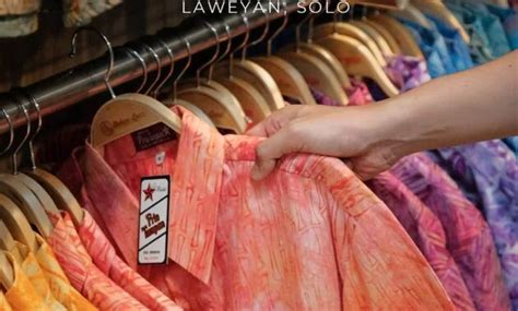 Ini Rekomendasi 16 Spot Beli Batik Di Solo