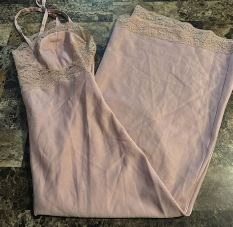 VINTAGE CHRISTIAN DIOR LINGERIE GOWN SIZE 34 P Gem