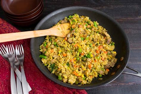 Nigerian Fried Rice Recipe Review By The Hungry Pinner