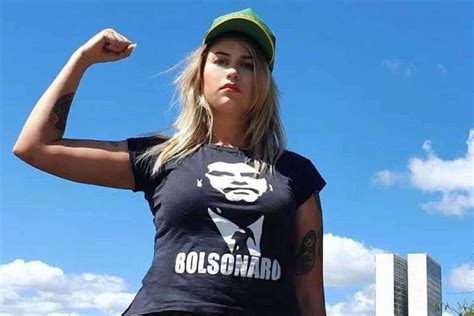 Sara Winter desabafa nas redes sociais e diz não reconhecer mais Bolsonaro