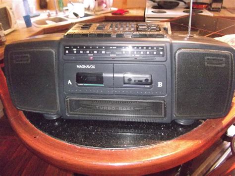 Magnavox Boombox AW7690 SURROUND TURBO BASS Dual Cassette GHETTO