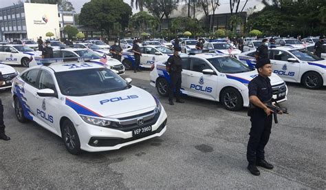 Perak Cops Receive 44 Honda Civic 18 To Boost Service The Star