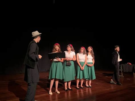 Escola De Artes De Ribeir O Pires Promove Mostra De Teatro