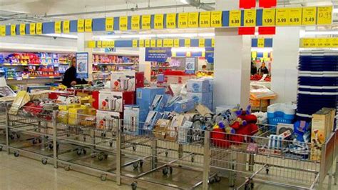 Economica Net Lidl Va Reduce Oferta De Carne Din Magazine Manager