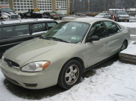 Buy Used Ford Taurus Se Sedan Door L In Yonkers New York