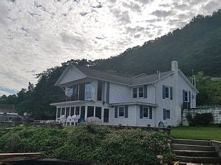 Beautiful Lakefront Home Prime Location On Keuka Lake Keuka Lake