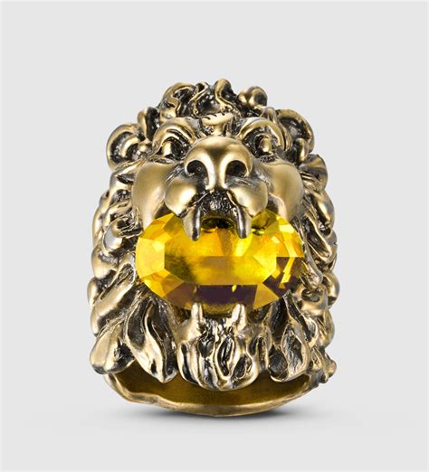 Gucci Lion Head Ring With Crystal In Metallic Lyst