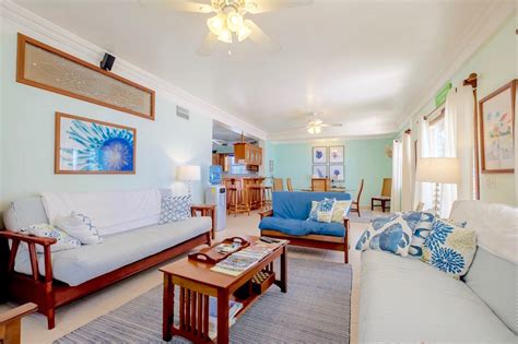 Living Area With Two Queen Futons Vacation Rentals Ambergris Caye