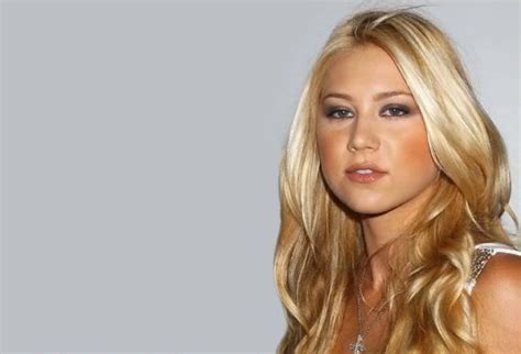 Sport Star Anna Kournikova Hot Wallpapers Actoractressimageswallpapers