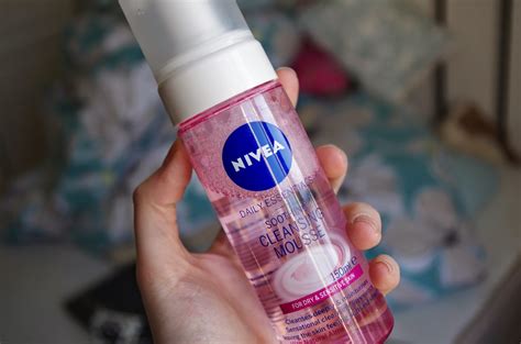 Jessica Davis Make Up Nivea Cleansing Mousse Review