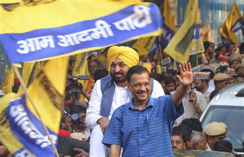 Arvind Kejriwals “10 Poll Guarantees” Include Giving Delhi Statehood