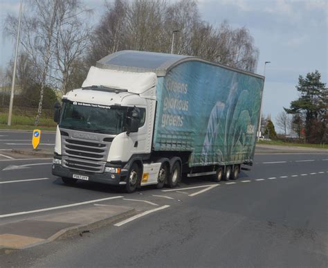 Asda Po67 Uyy Driving Along The A5 Passing Gledrid Service Flickr