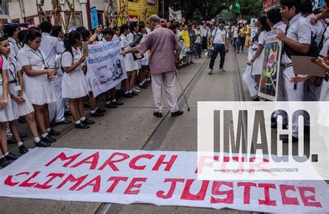 Indiaglobal Climate Strike Kolkata 2019 During Rush Hours Before