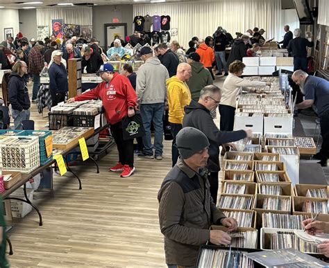 Grand Rapids Record/CD... - Grand Rapids Record/CD Show!