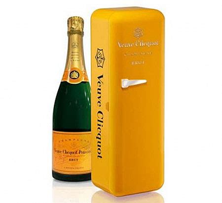 Mini Geladeira Para Manter Champagne Veuve Clicquot Gelado