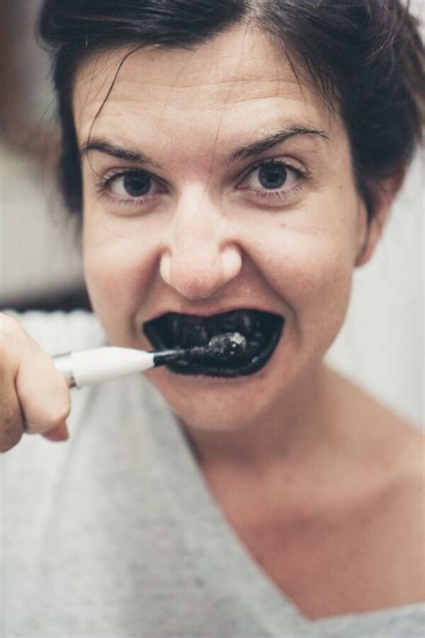 Which Activated Charcoal For Teeth Whitening—Granular or Powdered ...