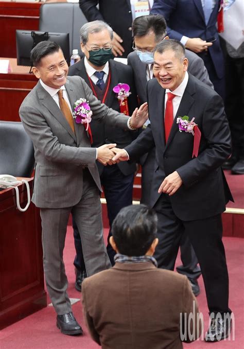 戴錫欽當選台北市議會議長 葉林傳連任副議長 議會龍頭競逐戰 要聞 聯合新聞網