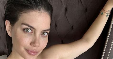 Wanda Nara Lultima Foto Hot Esalta Le Forme Da Urlo E Arriva Il Commento Di Icardi Golssip