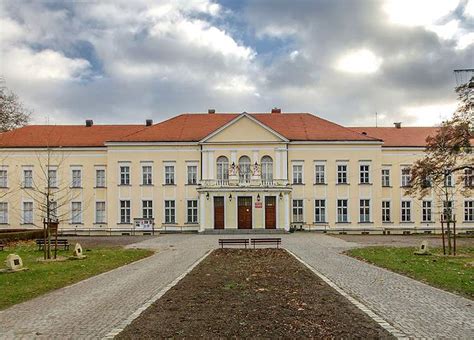 Brzeg Dolny Ciekawostki I Fakty O Brzegu Dolnym Woj Dolno L Skie