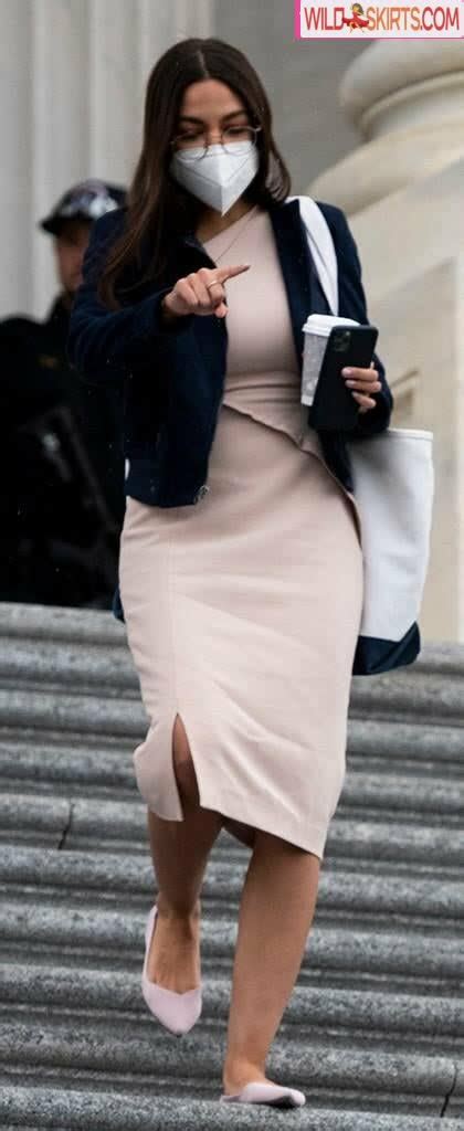 Alexandria Ocasio Cortez AOC Nude Instagram Leaked Photo 87