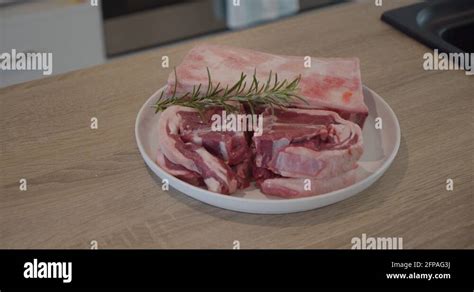 Lamb Loin Plate Stock Videos And Footage Hd And 4k Video Clips Alamy