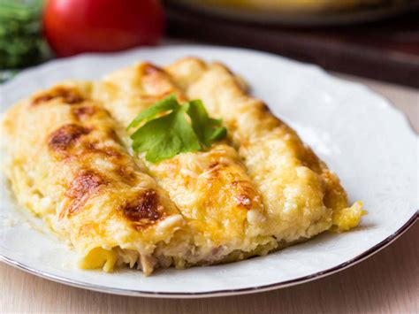 Cómo hacer unos canelones con bechamel suave para chuparte los dedos