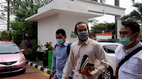 dwi sasono bahagia divonis  bulan rehabilitasi tabloidbintangcom