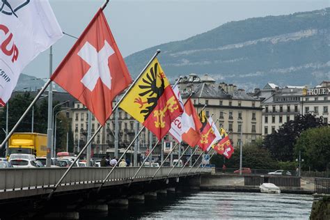 Flags Switzerland Geneva · Free photo on Pixabay