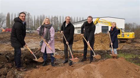 Spatenstich für Erweiterungsbau